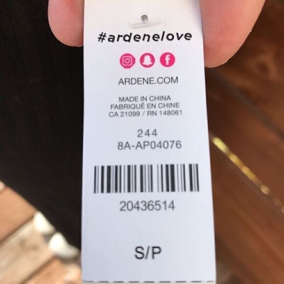 𝅺CAPRI palazzo pant new with tags! 💚 - Picture 3 of 4